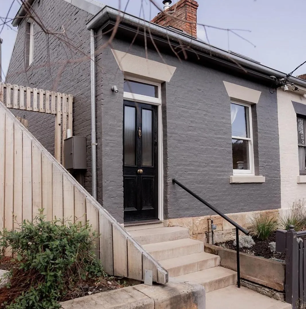 Little Brick Cottage Hobart